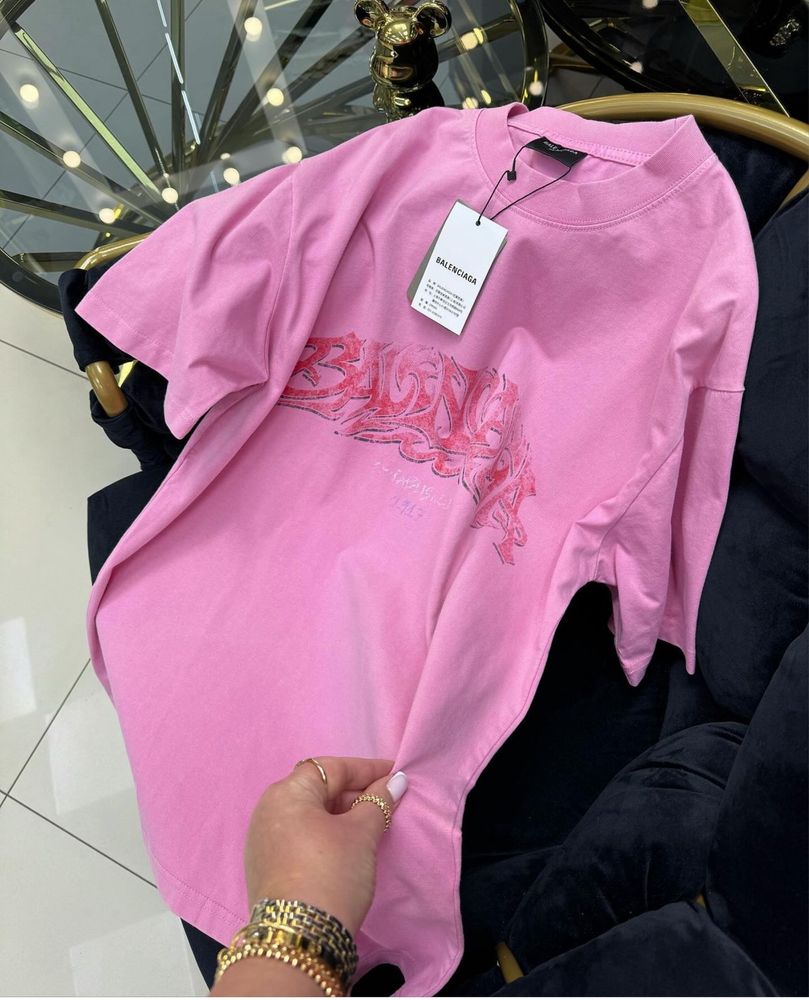 Тениска Balenciaga с м л размер