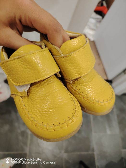 Нови Primigi 22 номер естествена кожа