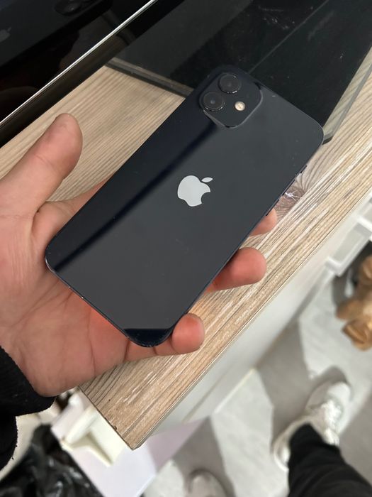 iPhone 12 de vanzare