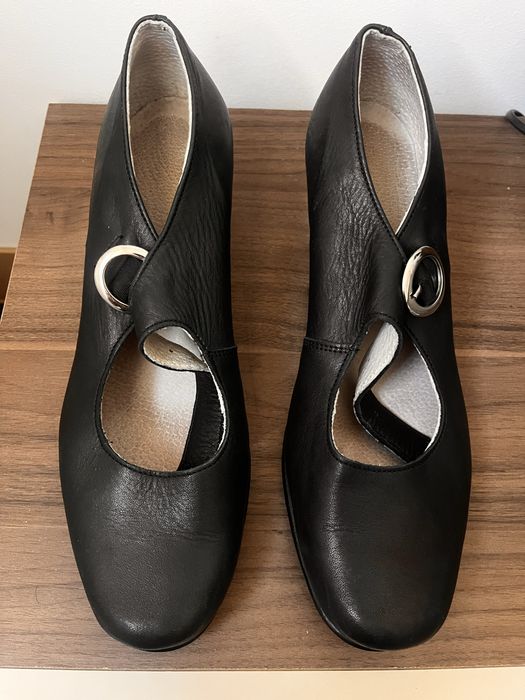 Обувки за танци.