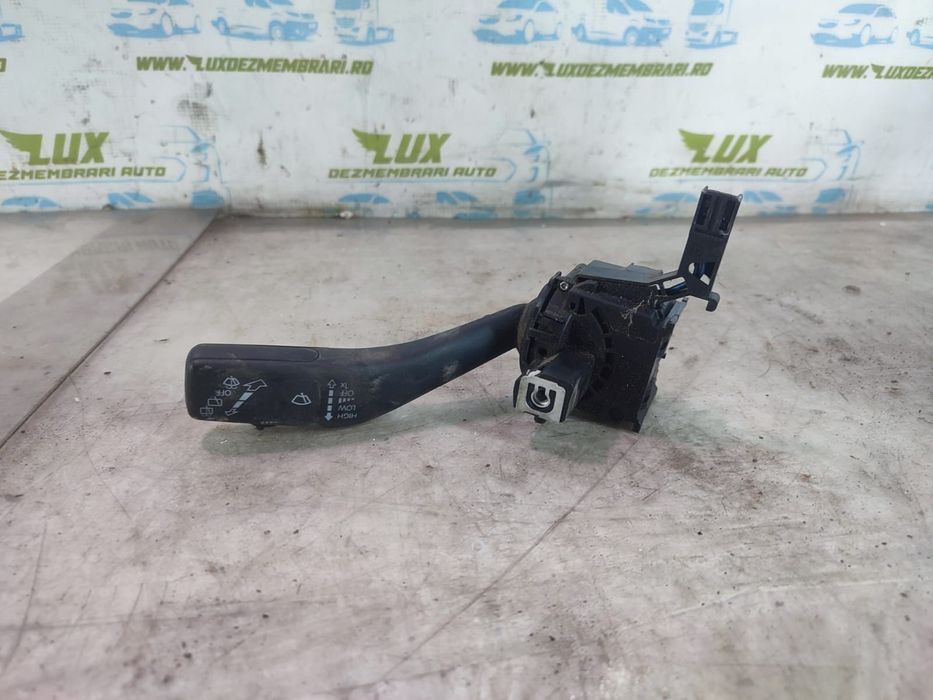 Maneta stergator parbriz 1k0953519h Volkswagen VW Jetta 5 [2005 - 201