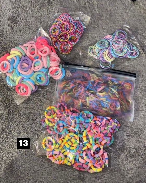 Vând elastice pentru păr ,potrivite pentru fetițe