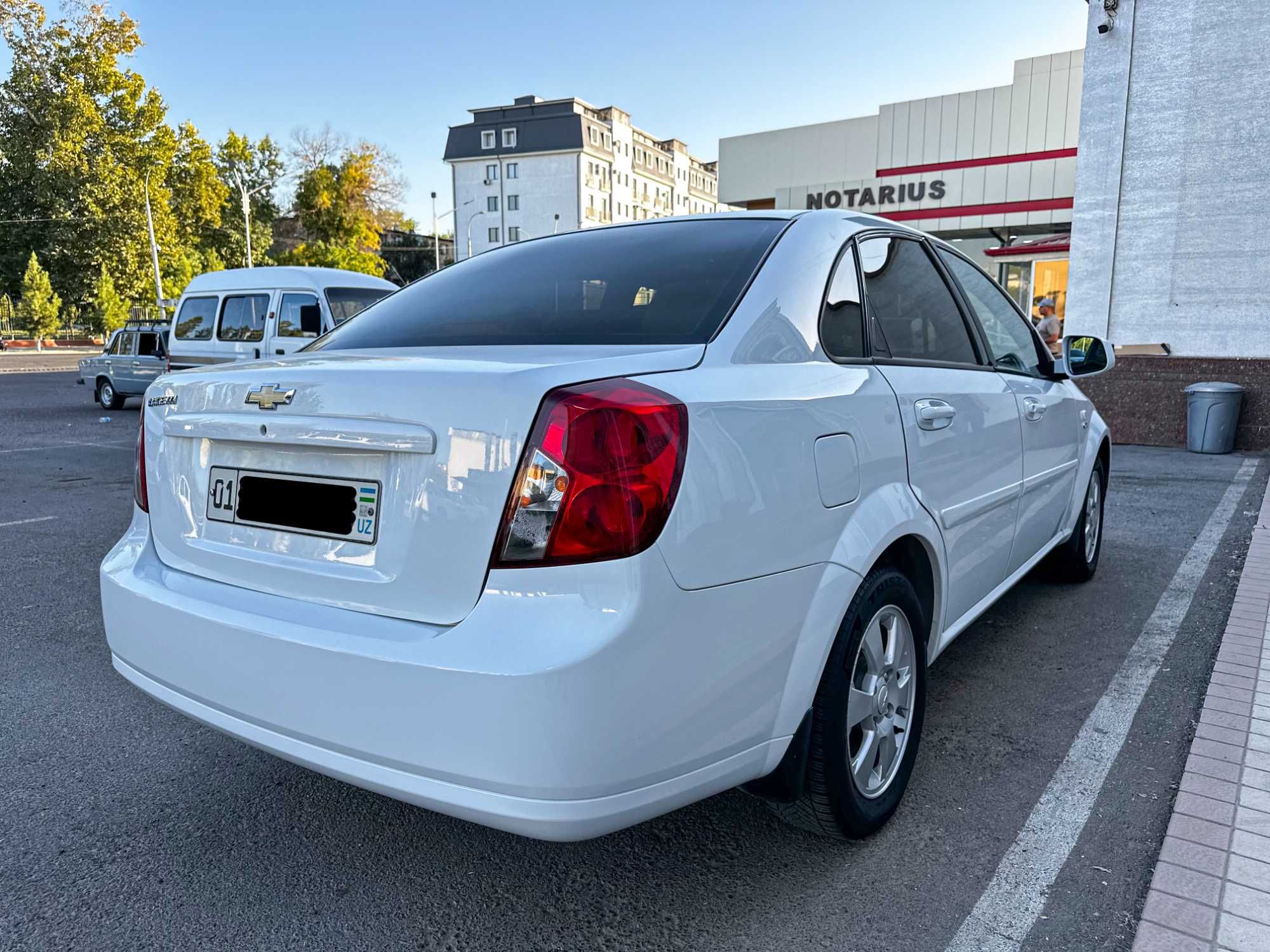 Gentra 3 poz Lyukli Avtomat  sotiladi