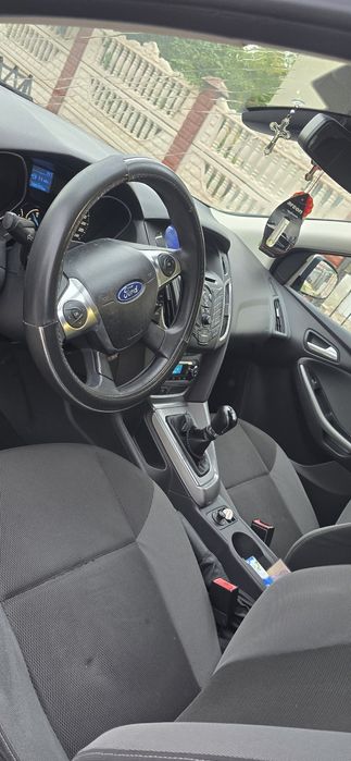 Vând Ford Focus MK3