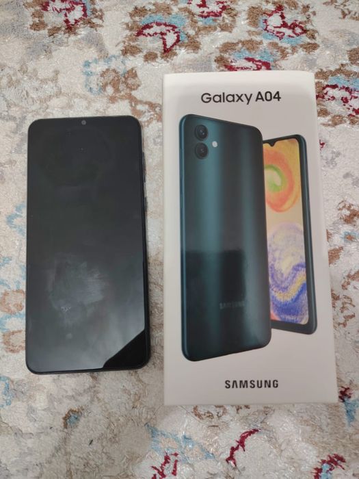 Продаю Samsung A04