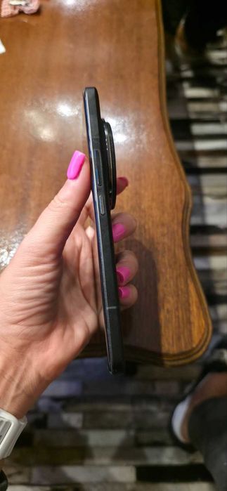 Продавам Xiaomi 14 Ultra