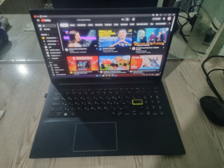 Asus Vivobook noutbuk