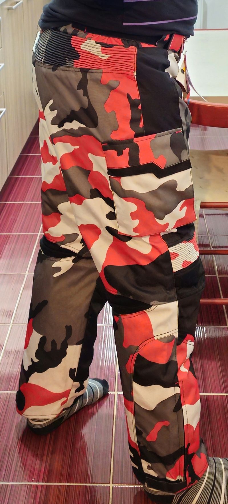 Pantaloni moto xl noi ofertă