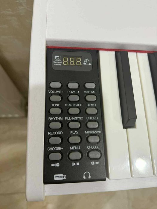 Дигитално пиано Hobax 885 с Х стойка, 88 клавиша / Перфектно