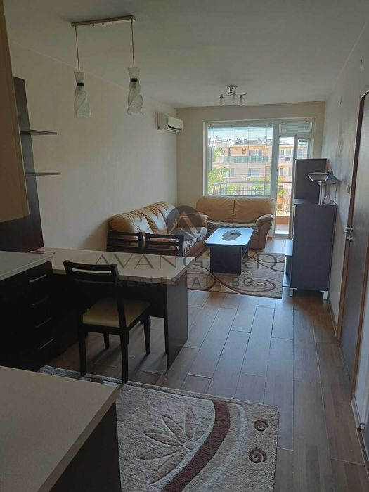 Продава се Тристаен апартамент в Пловдив, Кючук Париж - 84 кв.м за 1761 €/кв.м - Снимка #1