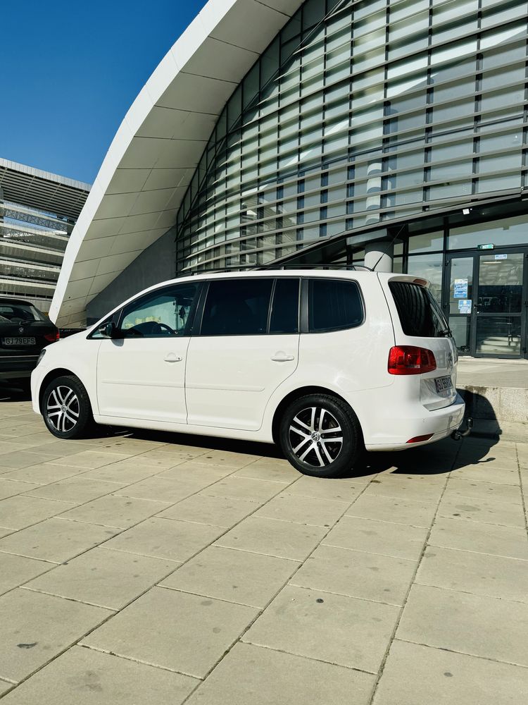 Volkswagen Touran An2012 DSG 7+1