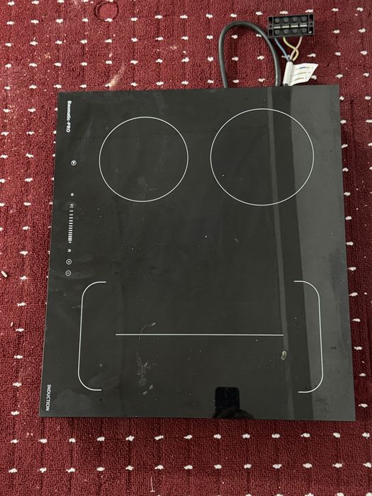 Продам индукционную плитку