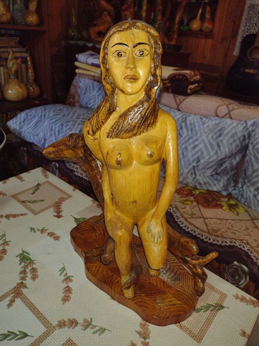 Ръчно изработена колекция от дърво и кристали