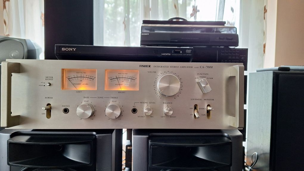 Amplificator "vintage" marca Fisher CA-7000 
Amplificator stereo integ