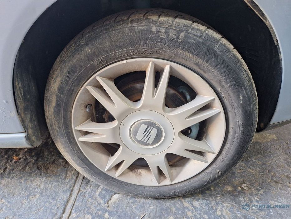 Jante din aliaj 5x100 cu cauciucuri 185/60 R15 SEAT CORDOBA III 6L2 2002 - 2009 6L0601025A