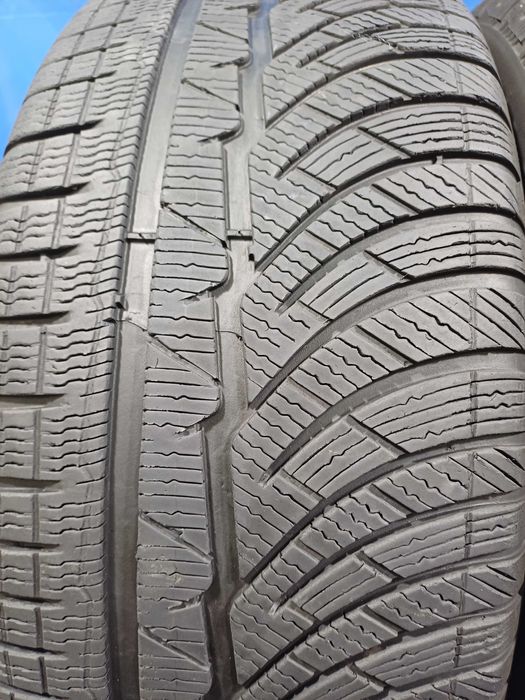 245/45/18 100 v Michelin