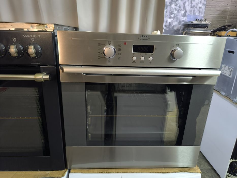 Фурна Juno Electrolux JOC55100X - Пиролиза.