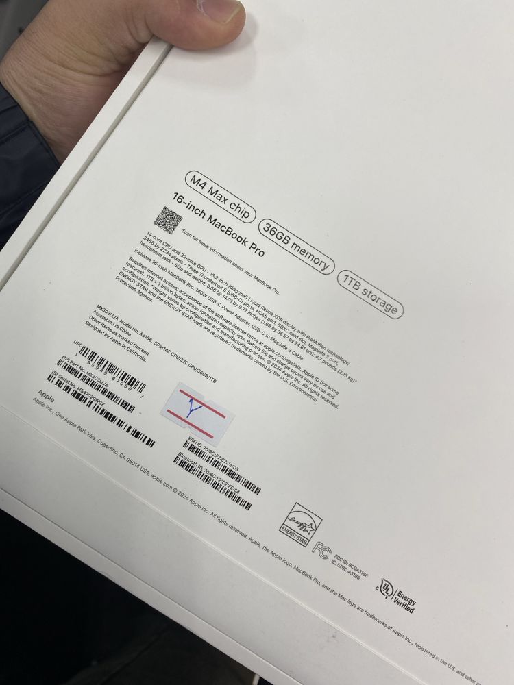 MacBook Pro 16 inch M4 Max 36/1TB New
