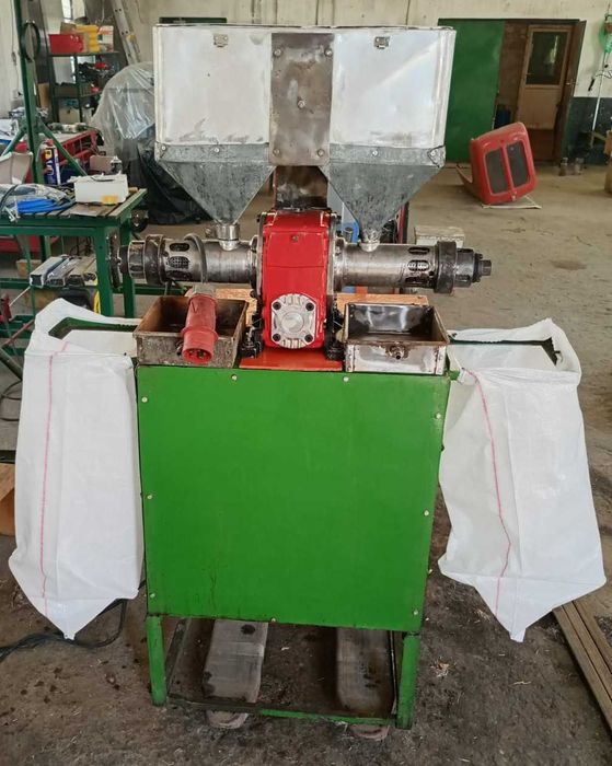 Prese ulei la rece tip Stimel cu 2 capete si filtru de ulei