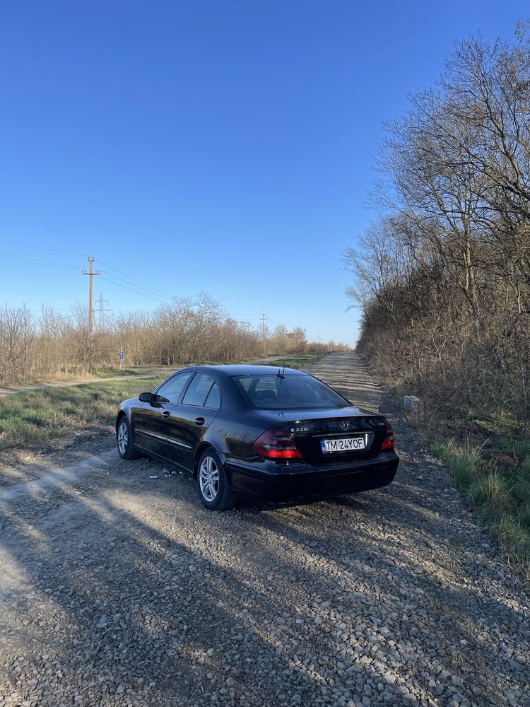 Mercedes-Benz E-Class w211