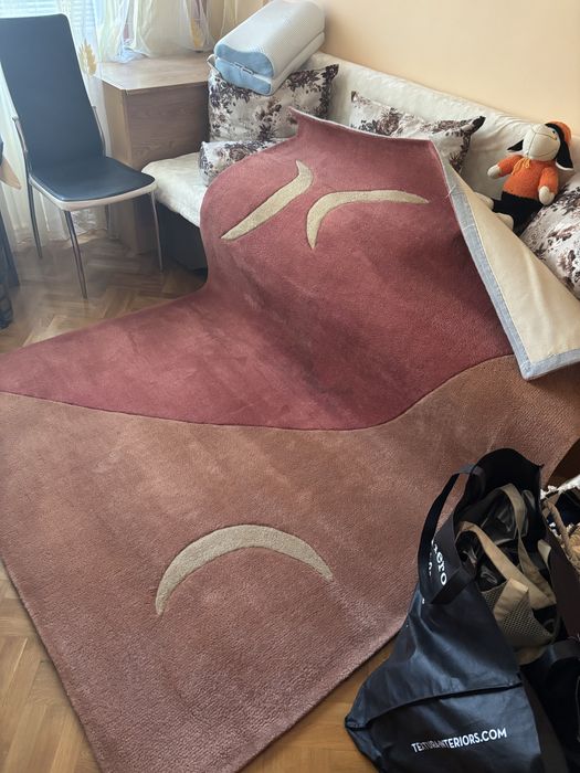 Продавам килим и пътека комплект