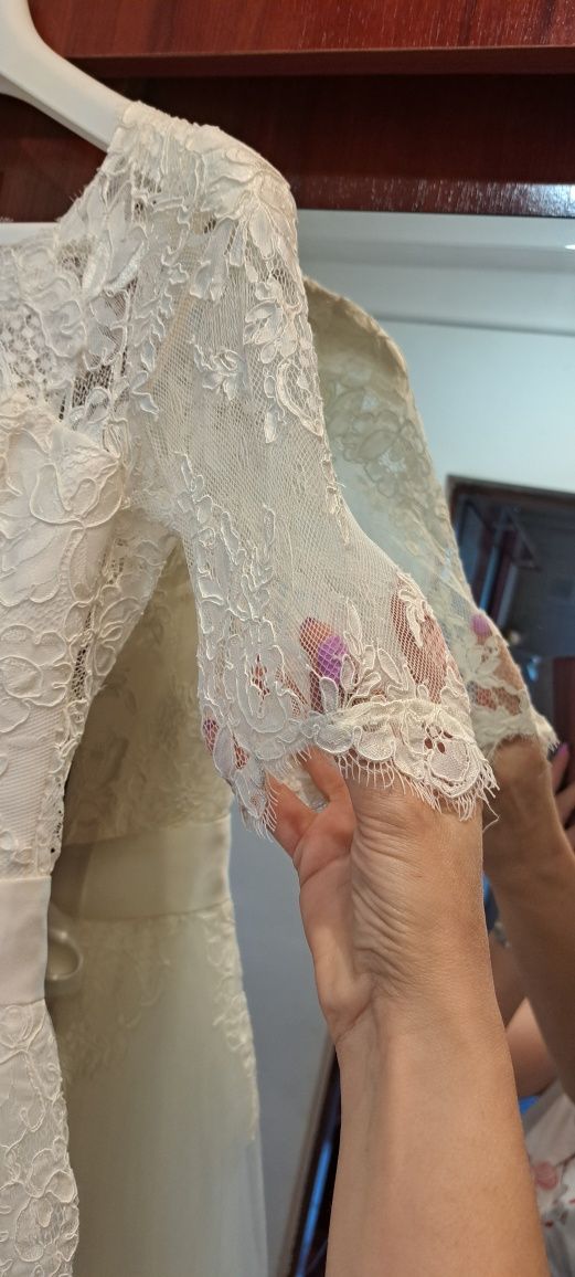 Rochie mireasa stil Printesa, 36