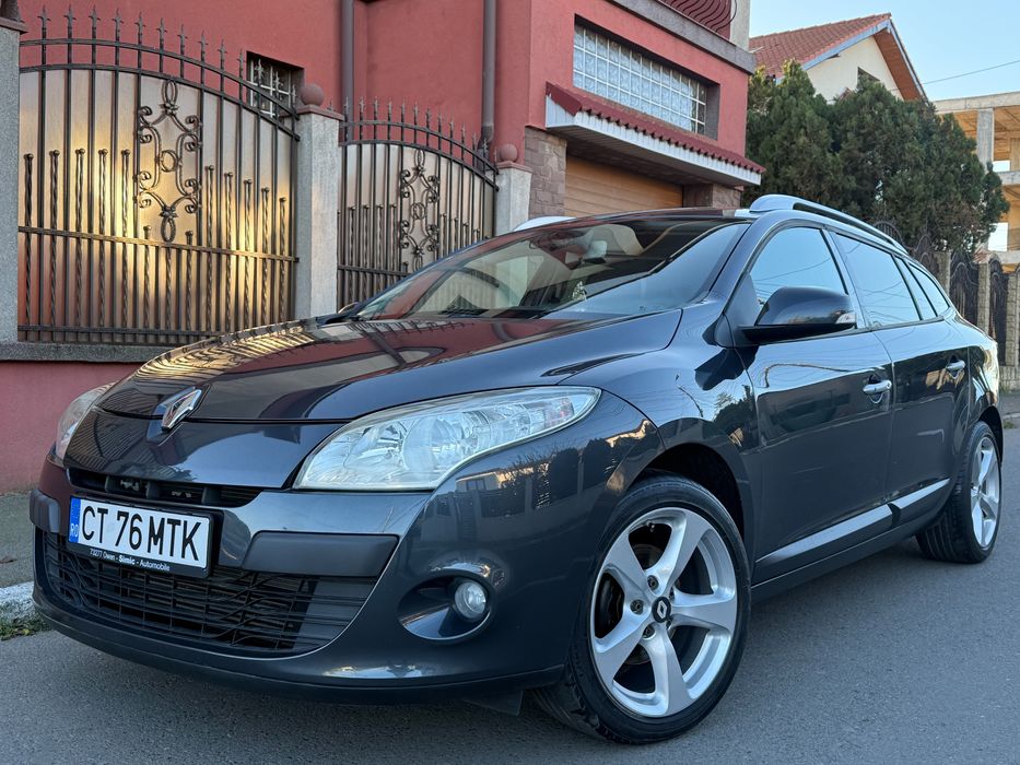Renault Megane / 1.4 130Cp /Navi /Keyless/Pilot/ Senzori de parcare /