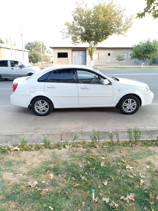 Laseti 2 pazitsiya sotiladi