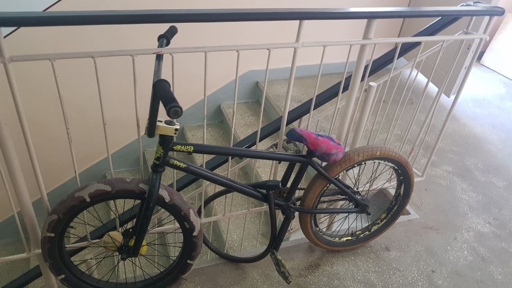 Bicicleta bmx custom