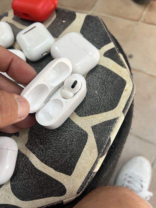 Airpods pro pro2 case кутия зарядно