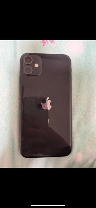 Продам 11 айфон