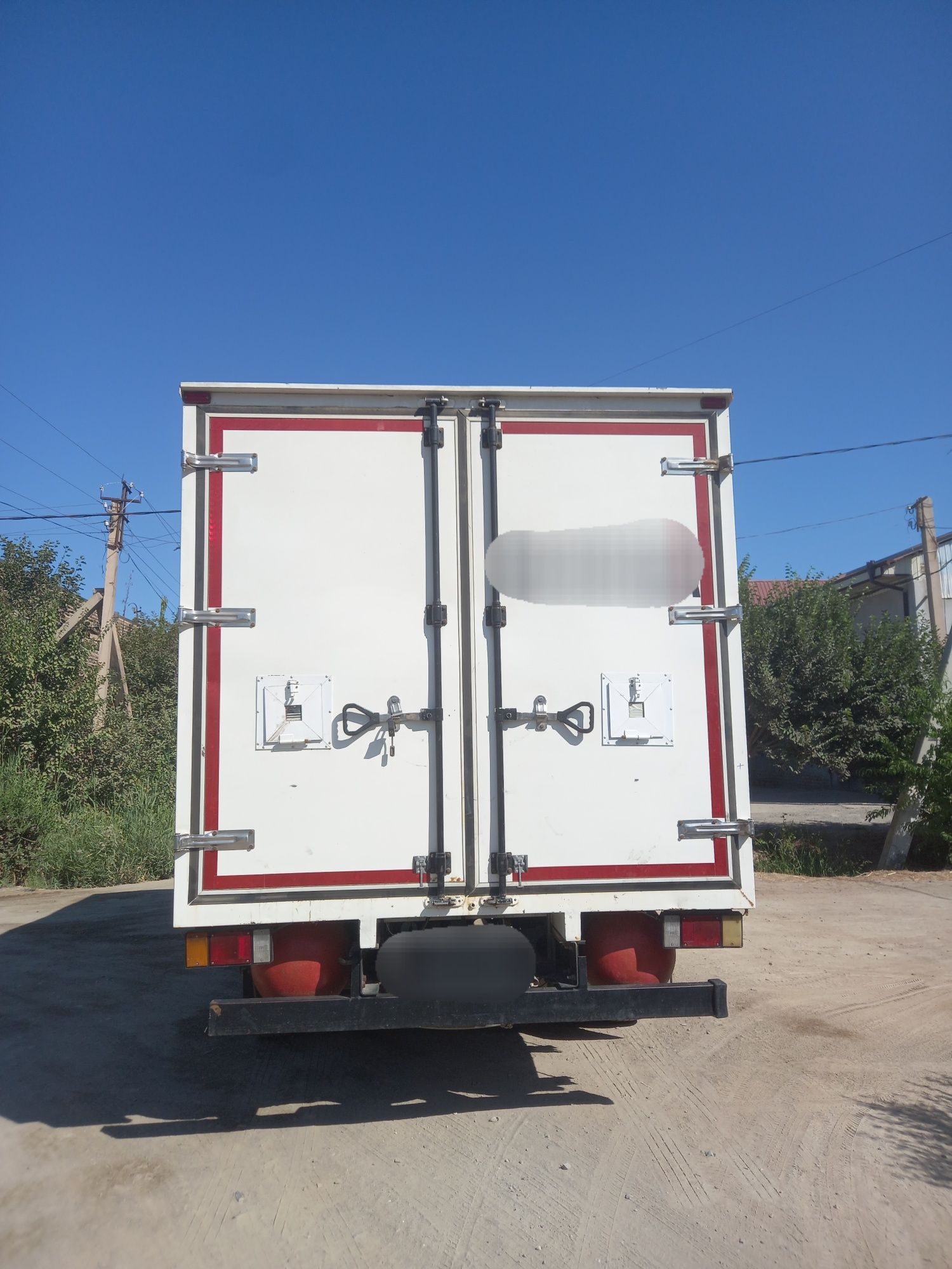 Isuzu bortavoy sotiladi