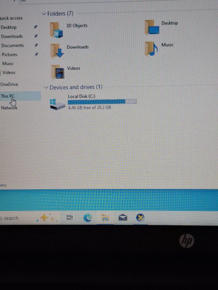 Laptop hp la 350 lei