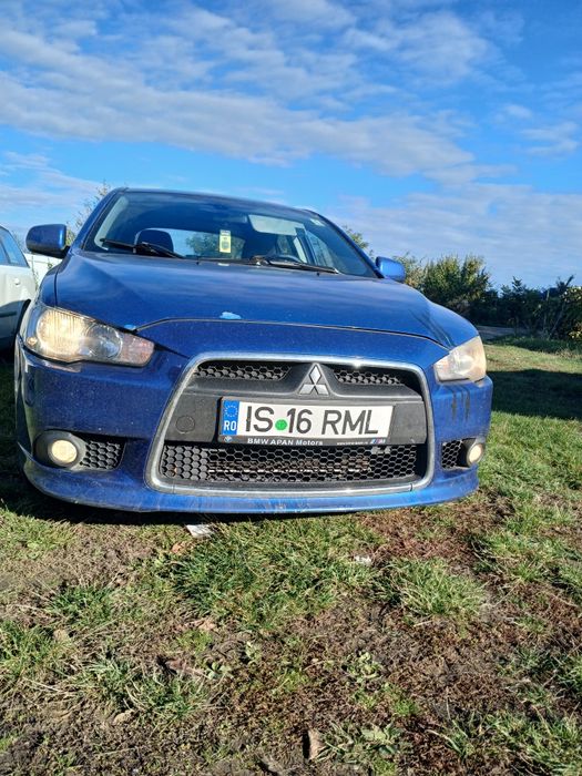 Vând Mitsubishi Lancer