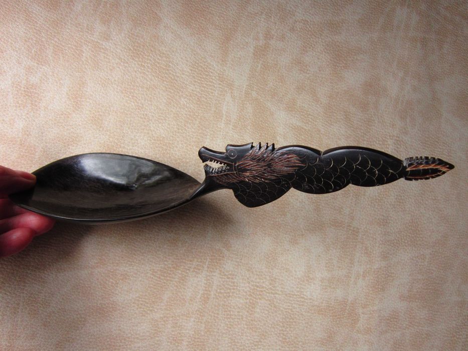 cadou rar Dragon din corn bivol de apa handmade lingura China 1960