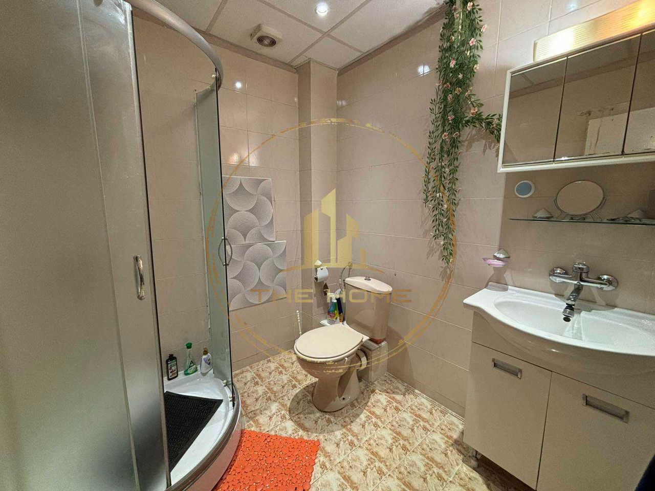 Продава се Тристаен апартамент в Варна, ЖП Гара - 95 кв.м за 2264 €/кв.м - Снимка #8