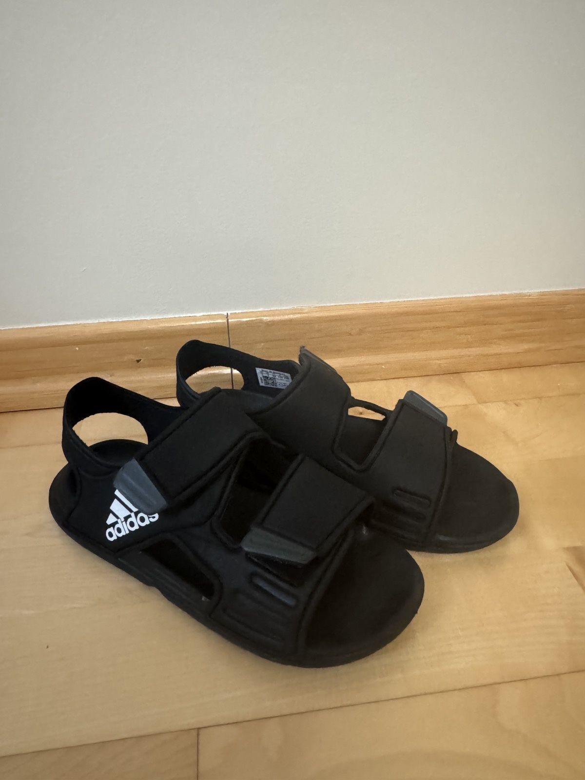 Сандали  за момче на Adidas