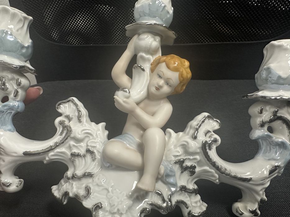 Sfesnic cu 3 brate din portelen fin Arpo