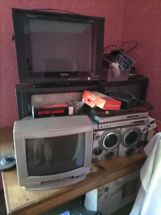 Televizor, dvd bor