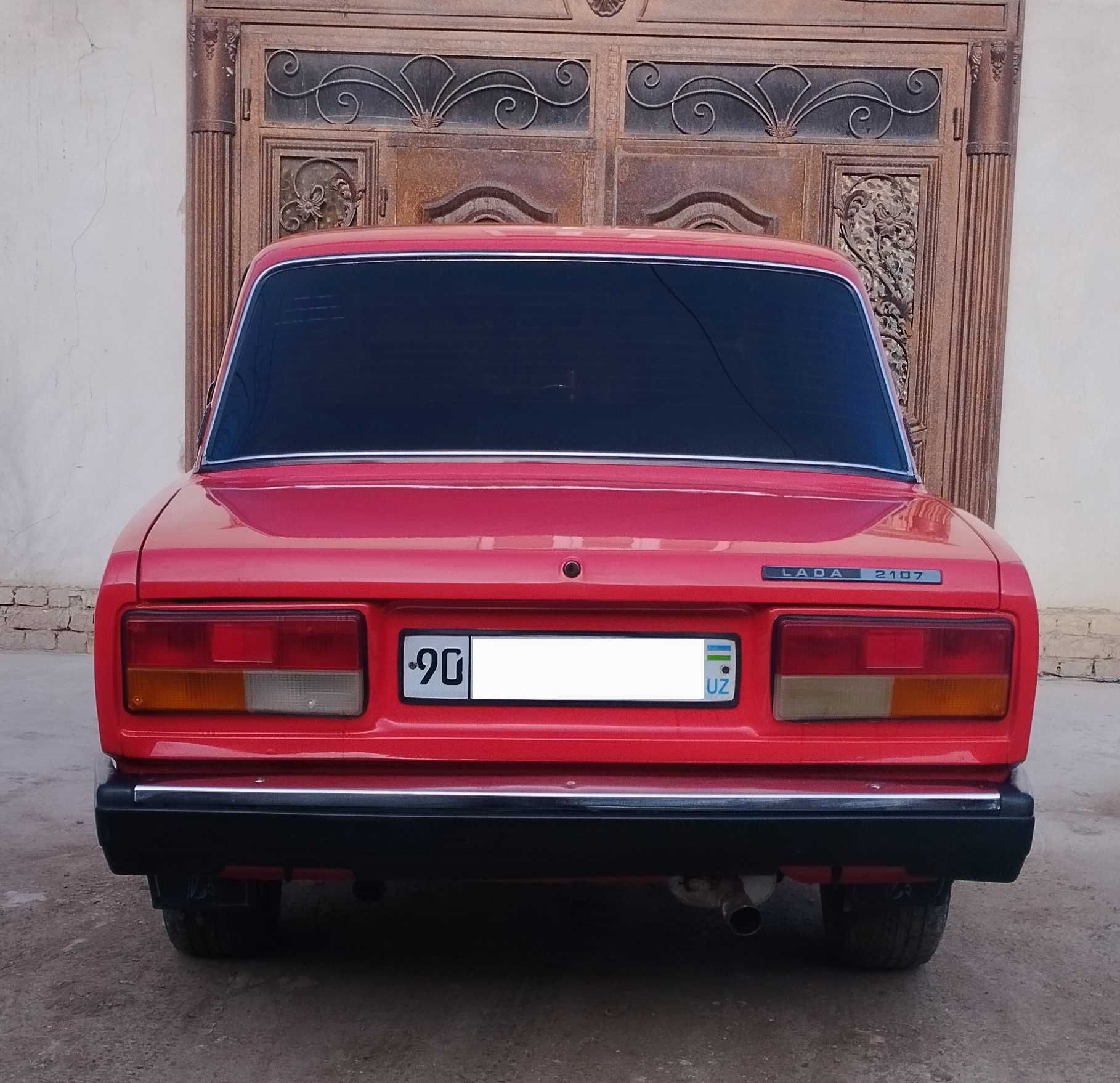 Vaz 2107 sotiladi