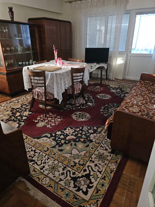 Apartament 2 camere situat in centru!!