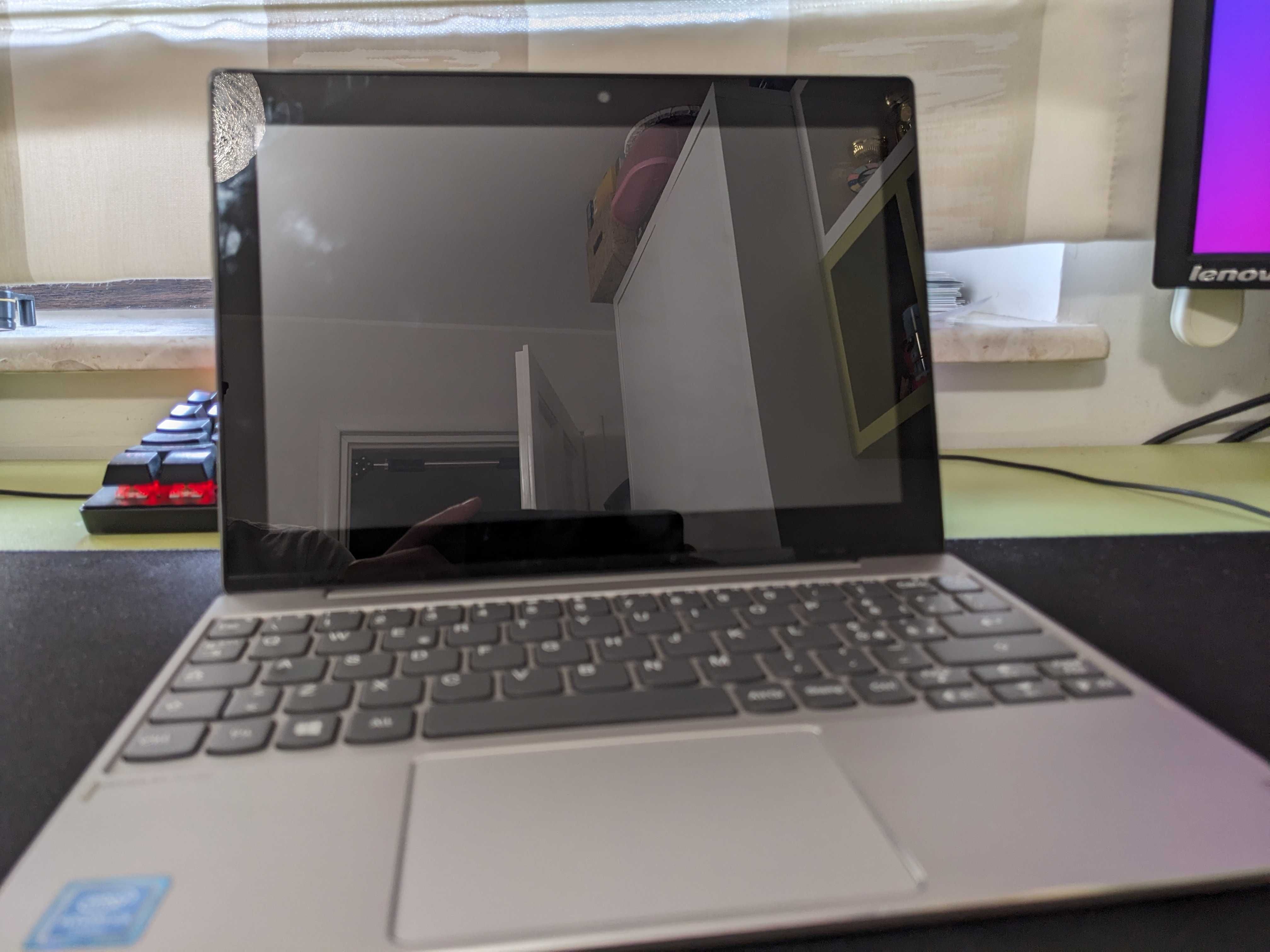 Laptop 2 in 1 Lenovo Miix 320