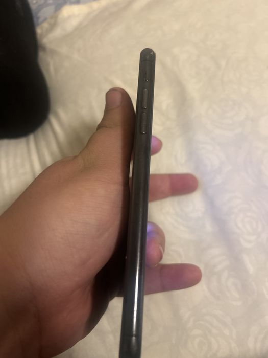 iPhone 11 Pro Max sotiladi