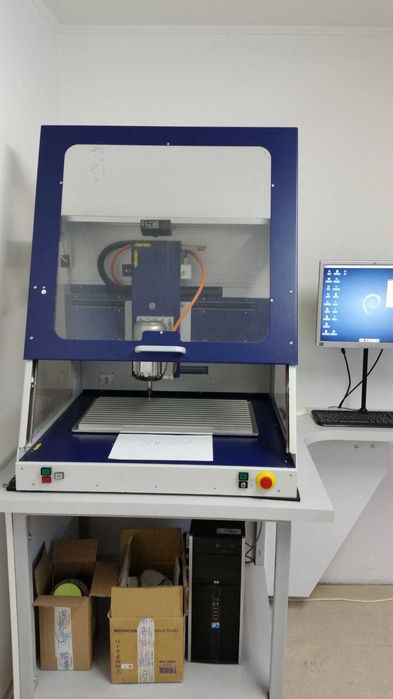 Router CNC / Isel ICV 4030 de vânzare cu calculator.