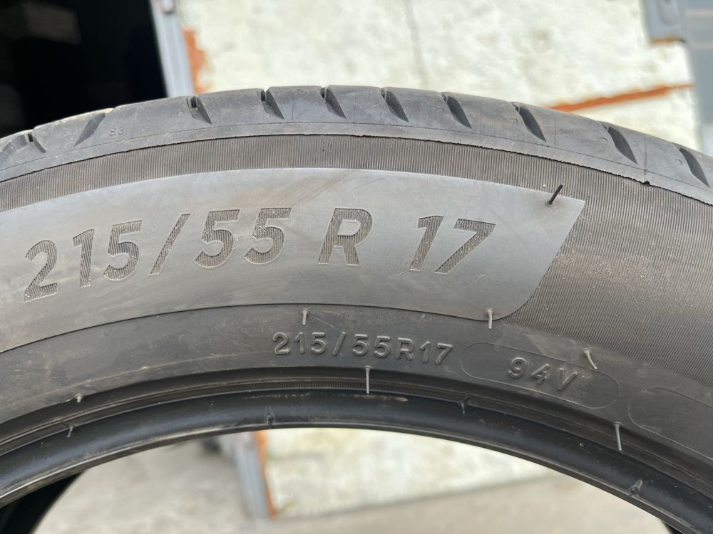 2 бр. летни гуми 215/55/17 Michelin DOT 1323 6 mm