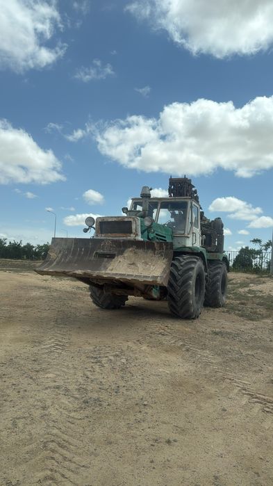 Трактор и бульдозер траншеекопатель  бара