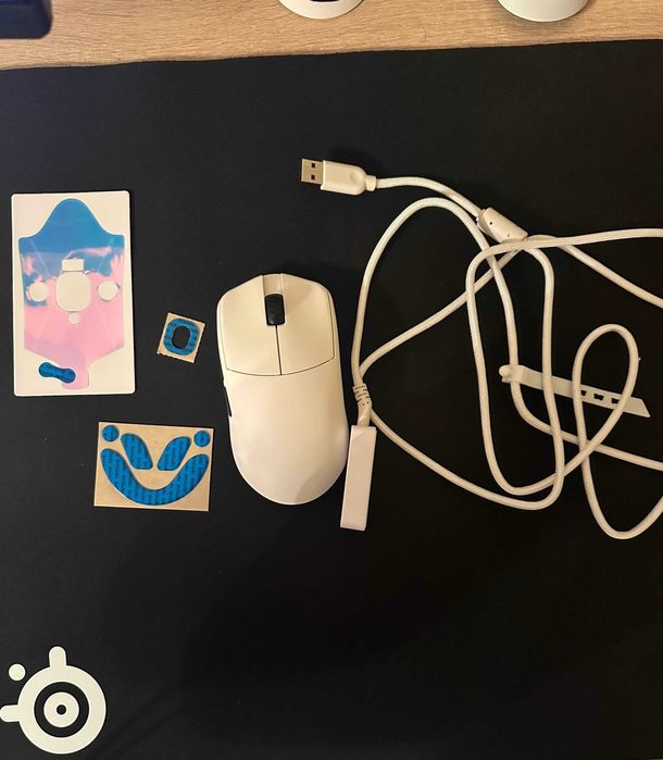 Геймърска Мишка Lamzu Maya X 8000 hz с Кутия и Гаранция