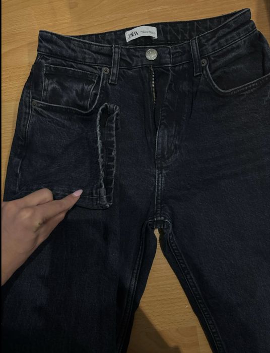 Дамски дънки Zara- свален етикет