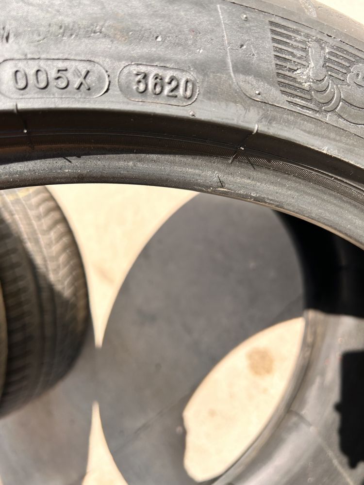 2бр 285/35/22 Michelin 4s