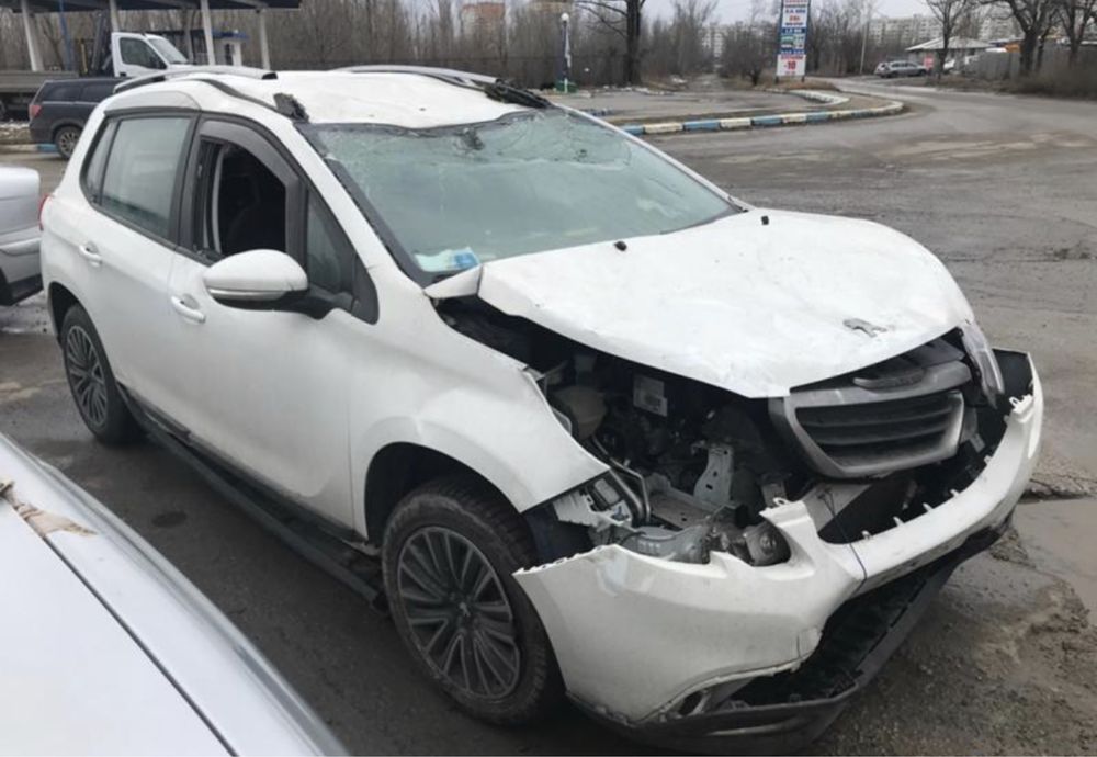 Peugeot 2008 1.6HDI на части